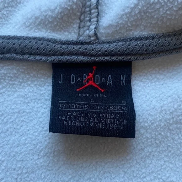 Jordan Kids Matching Set in Gray - Picture 4 of 5